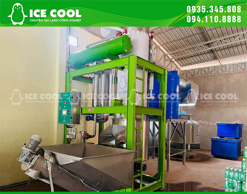 Đội ngũ kỹ thuật viên ICE COOL lắp đặt nhanh chóng và hỗ trợ vận hành cho khách hàng
